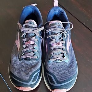Brooks Caldera 11/43